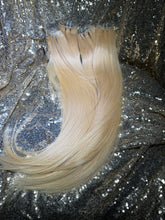 Load image into Gallery viewer, Russian Blonde